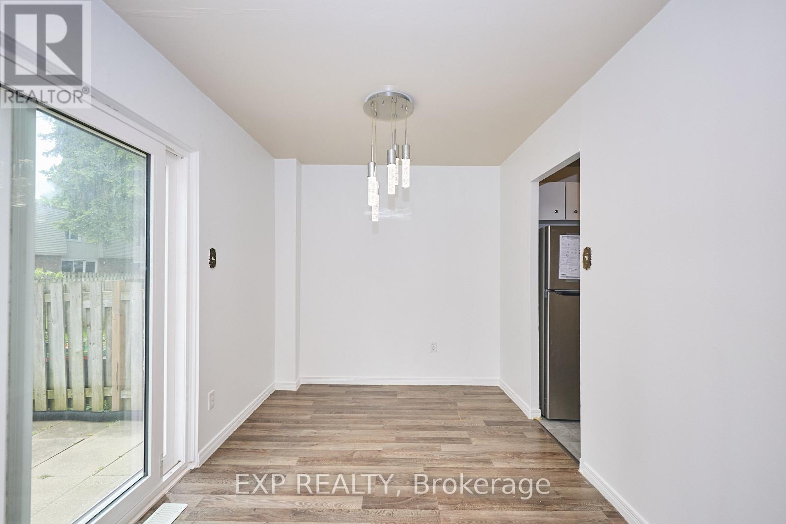 169 - 17 Old Pine Trail, St. Catharines (Carlton/bunting), Ontario  L2M 6P9 - Photo 4 - X12184710