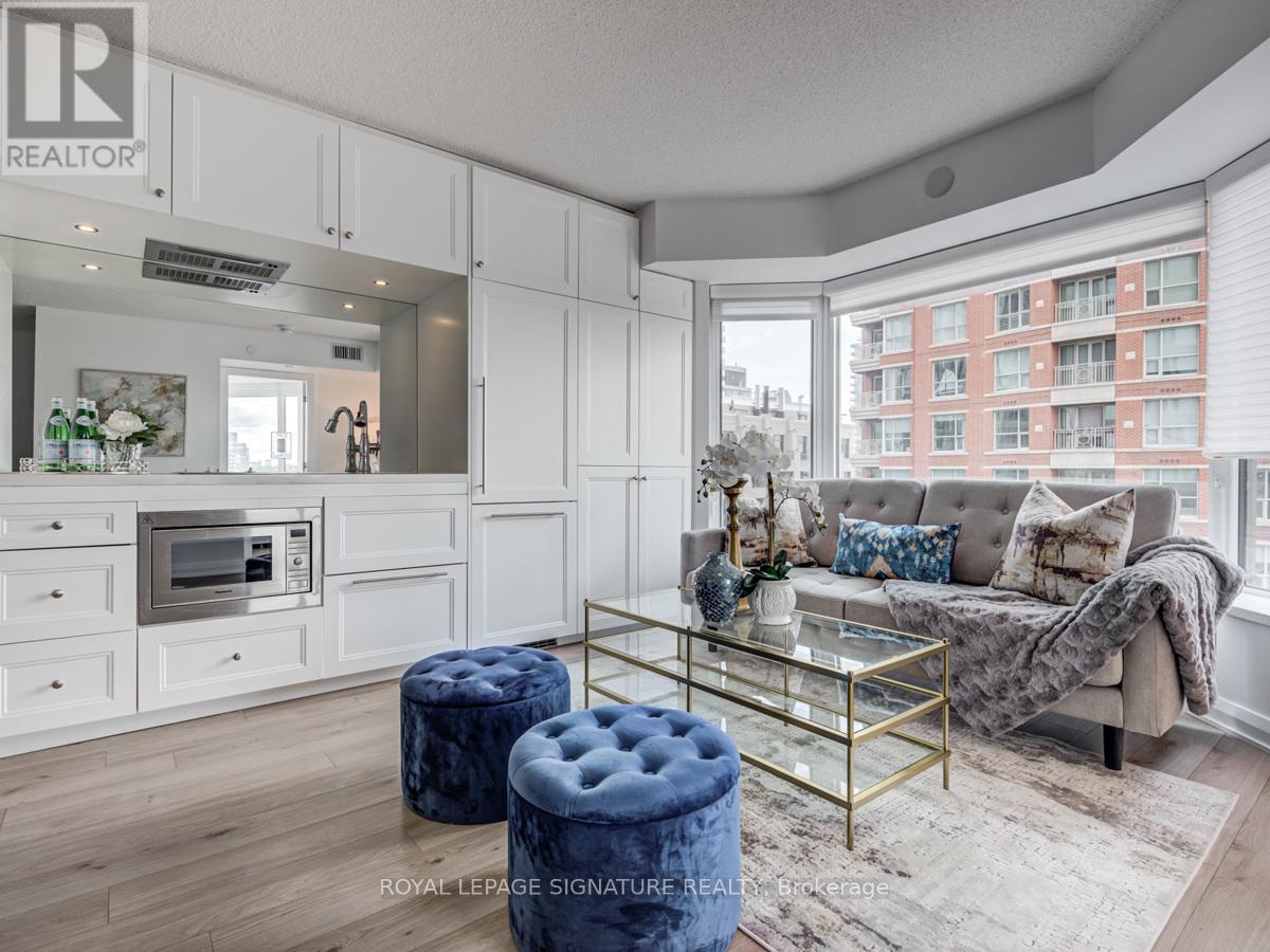 1417 - 155 Yorkville Avenue, Toronto, Ontario  M5R 0B4 - Photo 5 - C12184524