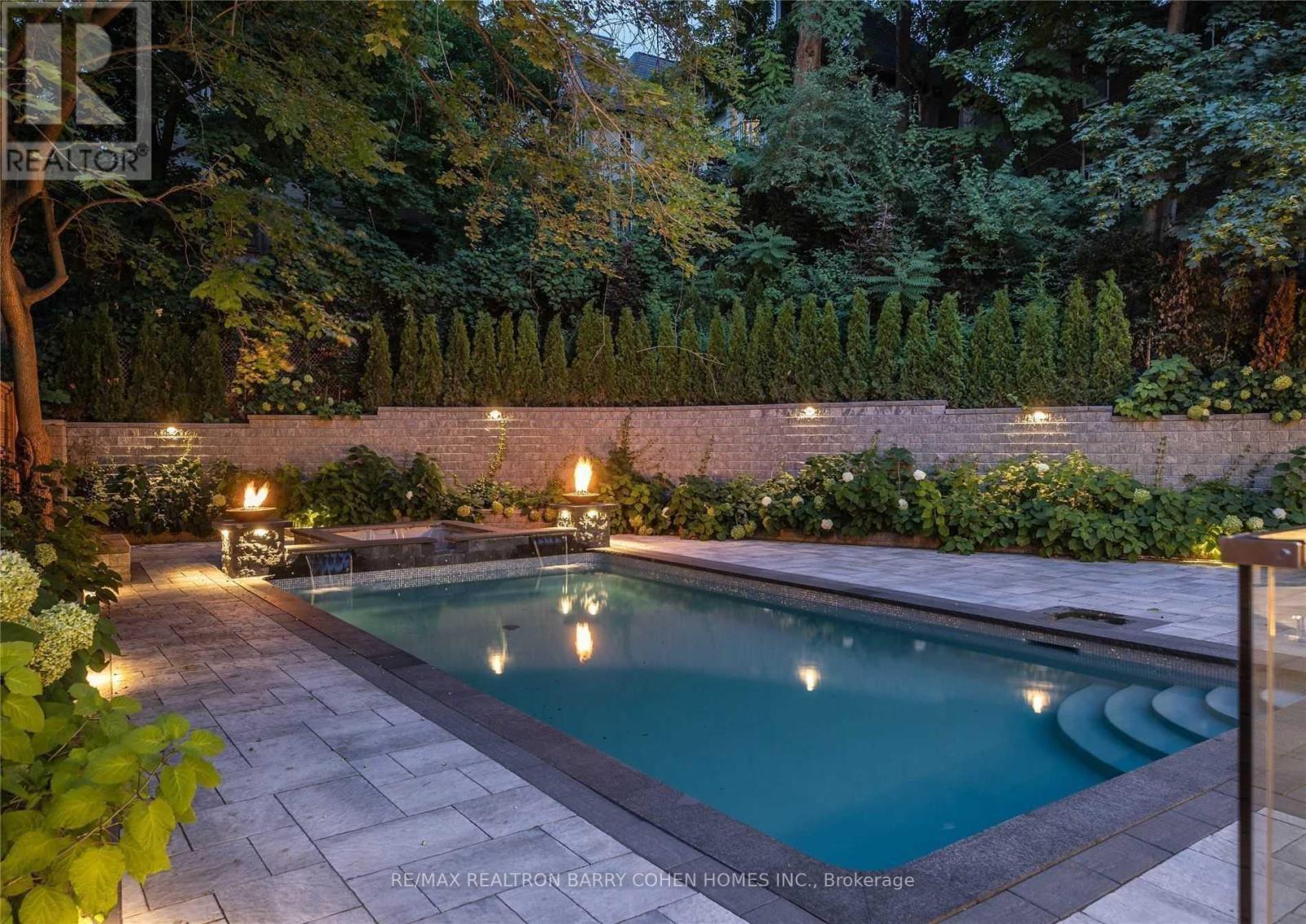 31 Russell Hill Road, Toronto (Casa Loma), Ontario  M4V 2S9 - Photo 10 - C12184566