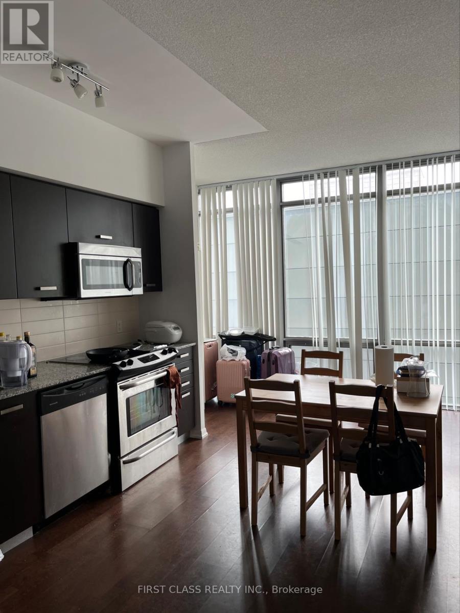 1502 - 832 Bay Street, Toronto (Bay Street Corridor), Ontario  M5S 1Z6 - Photo 12 - C12184683