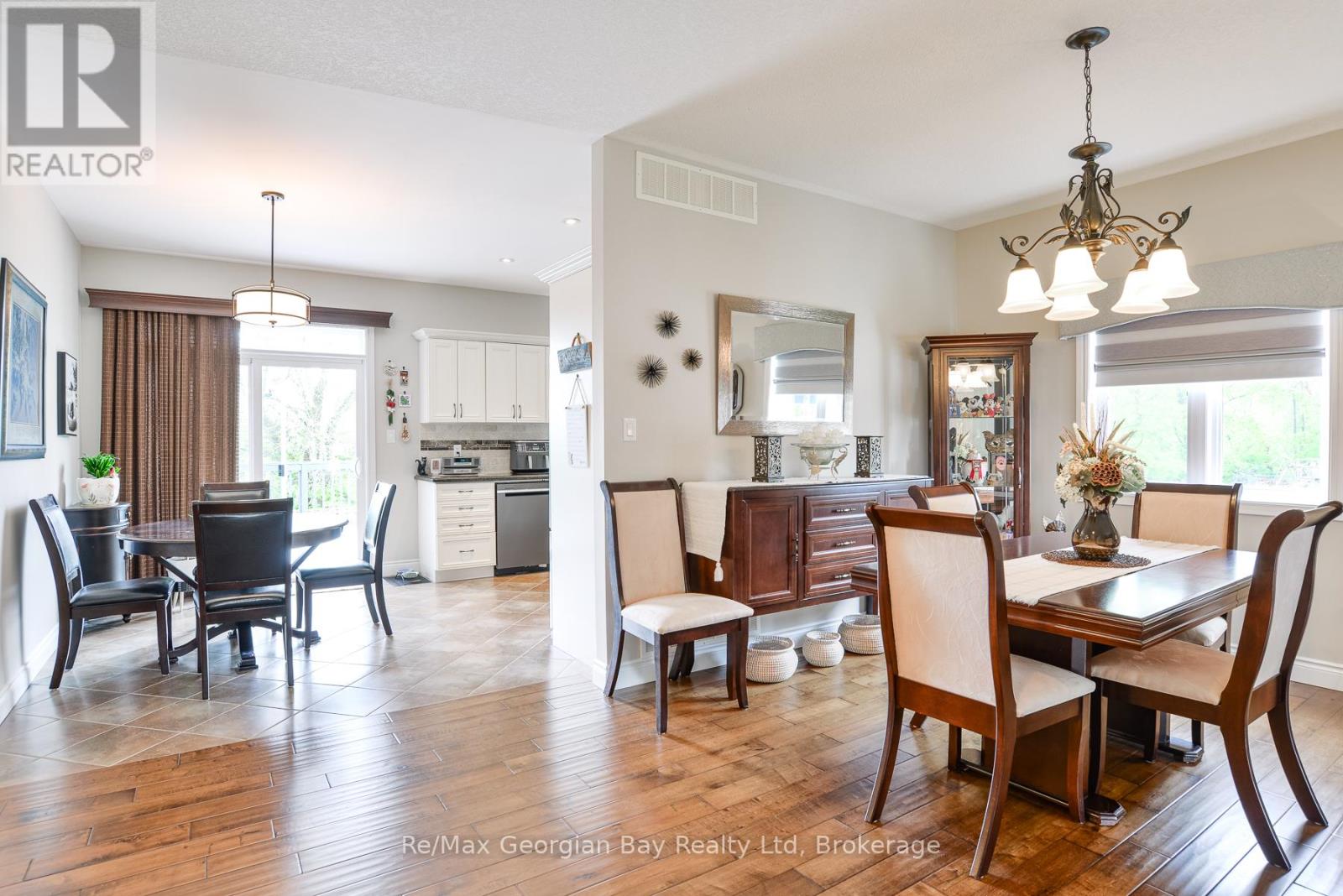 51 Donlands Court, Severn, Ontario  L0K 1E0 - Photo 4 - S12184729