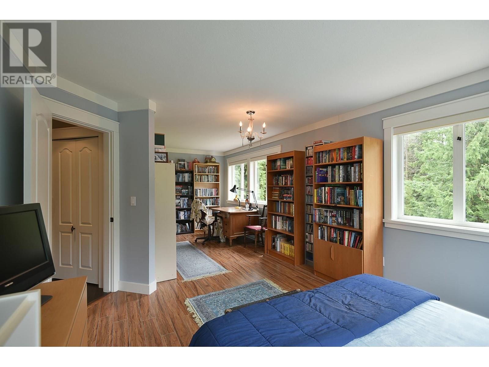 1377 Roberts Creek Road, Roberts Creek, British Columbia  V0N 2W1 - Photo 21 - R3009155