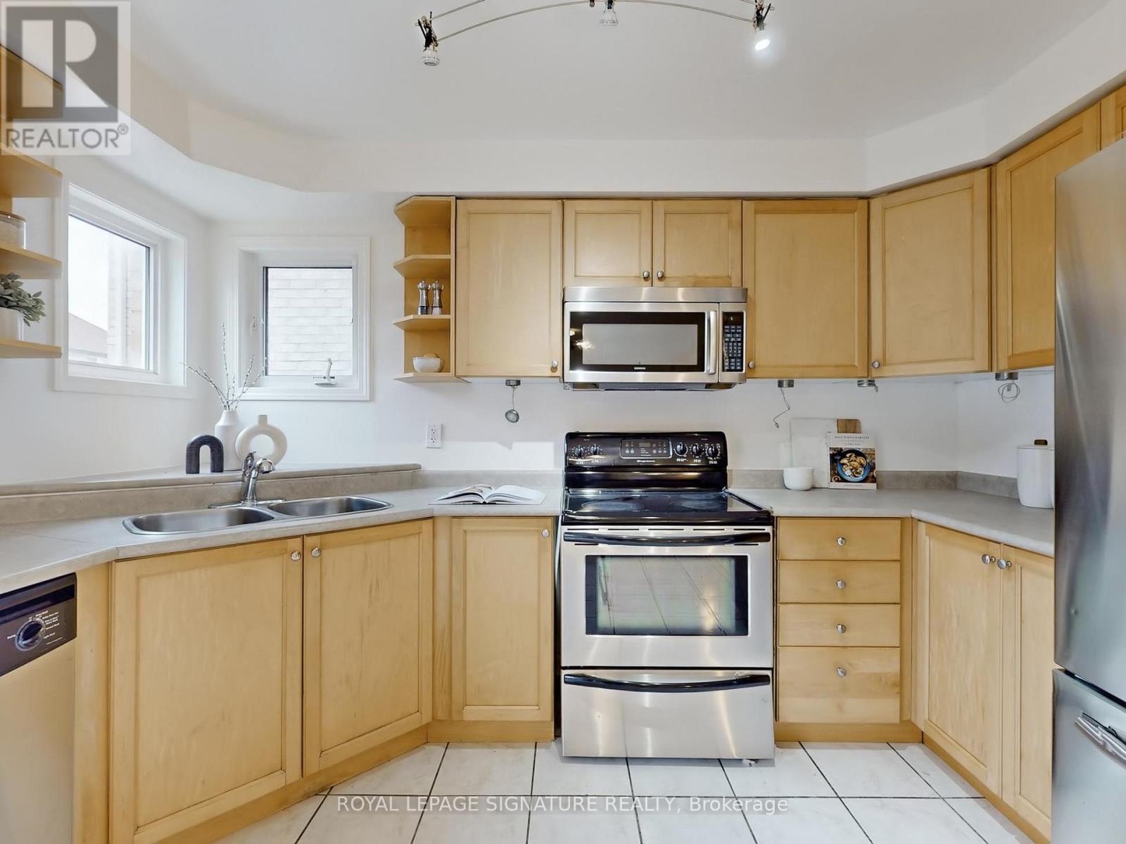 8 Grackle Trail, Toronto, Ontario  M1X 1X3 - Photo 20 - E12184461