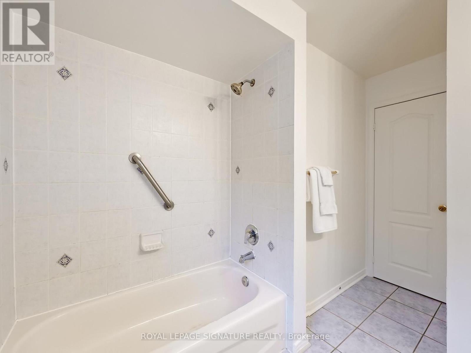 8 Grackle Trail, Toronto, Ontario  M1X 1X3 - Photo 37 - E12184461