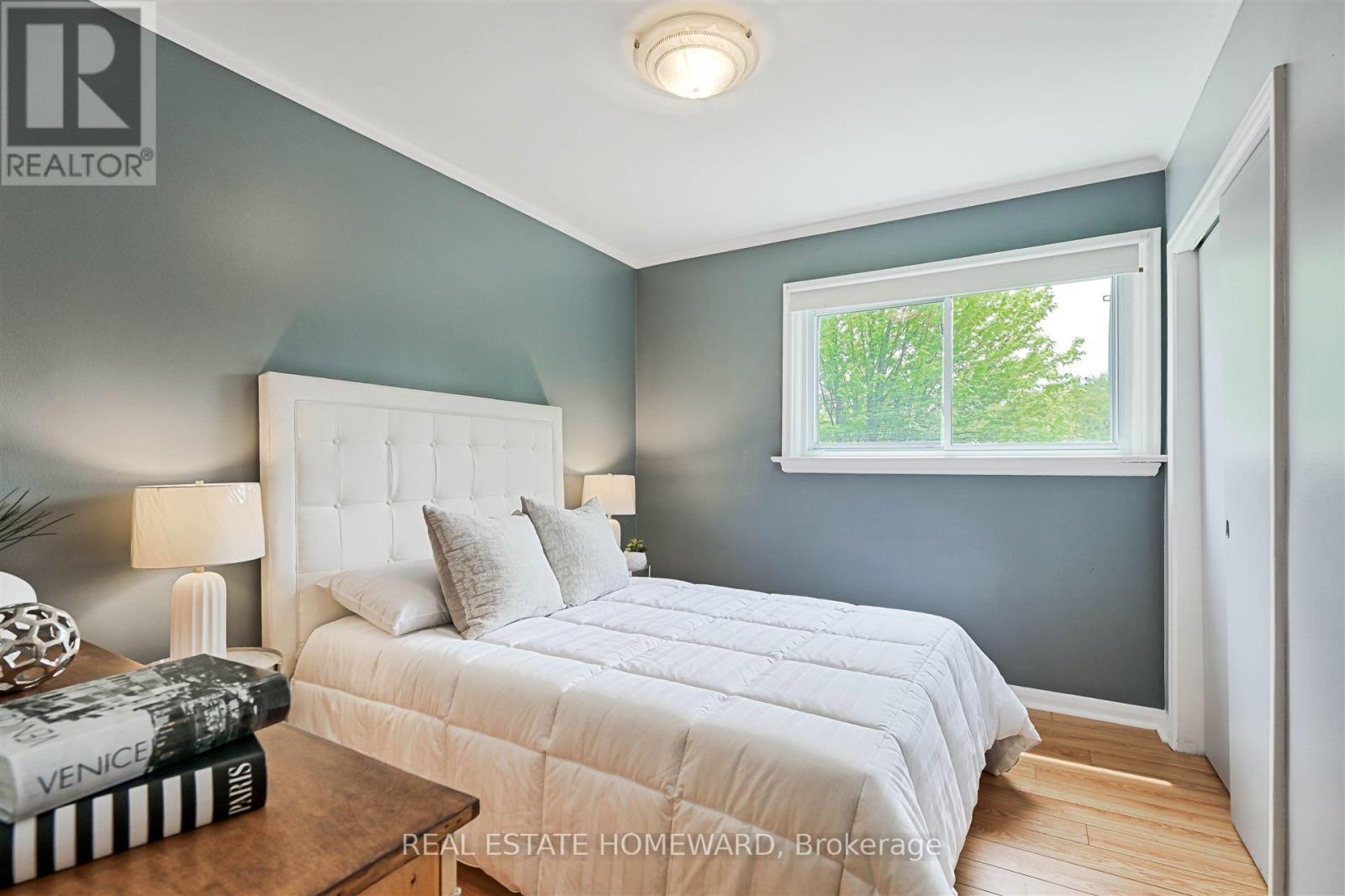 8 Burnview Crescent, Toronto, Ontario  M1H 1B5 - Photo 19 - E12184472