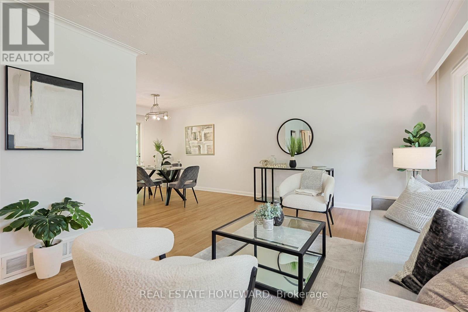 8 Burnview Crescent, Toronto, Ontario  M1H 1B5 - Photo 8 - E12184472