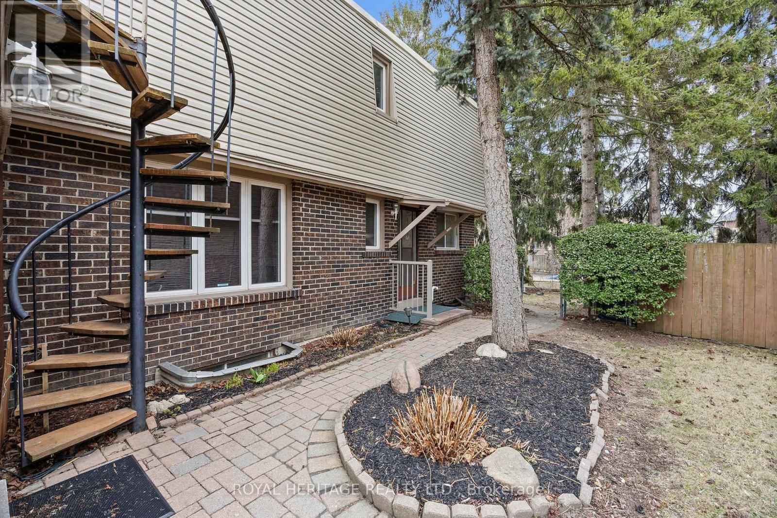 Property at 1755 STORRINGTON STREET image 3