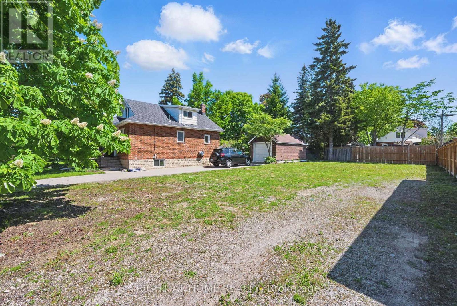 639 Hortop Street, Oshawa, Ontario  L1G 4N4 - Photo 3 - E12184511