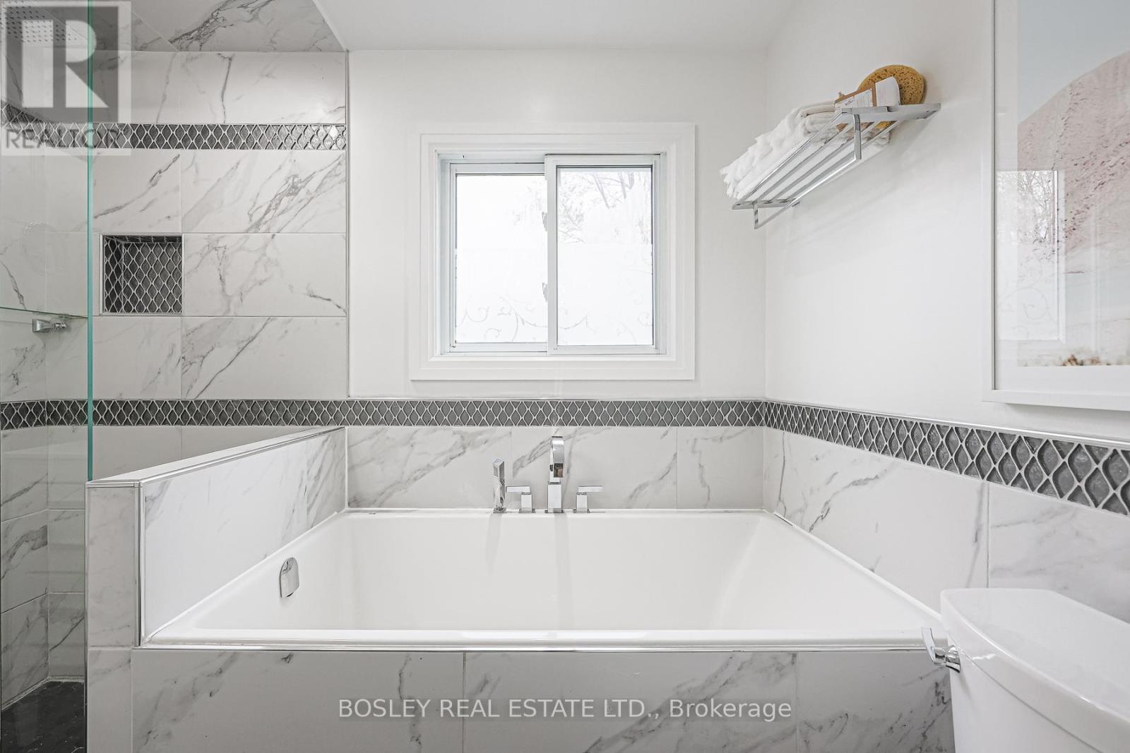 245 Kenilworth Avenue, Toronto (The Beaches), Ontario  M4L 3S7 - Photo 35 - E12184558