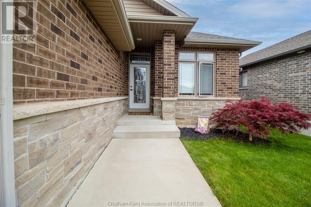 411 Twilight Trail, Chatham, Ontario  N7L 0B9 - Photo 4 - 25012787