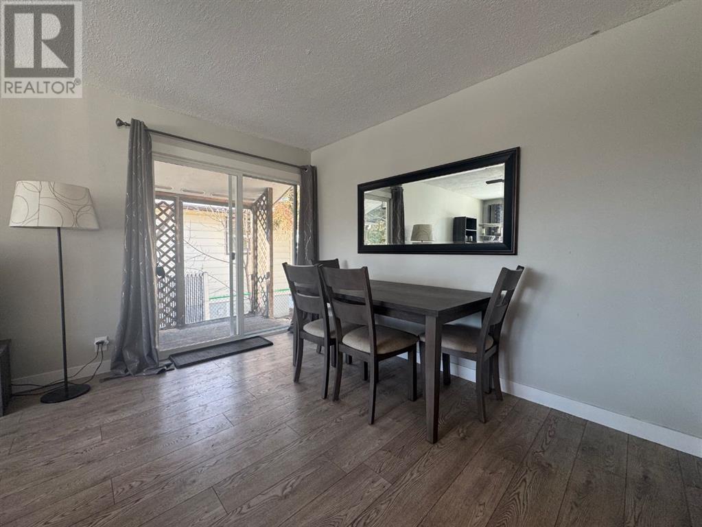 5214 45 Street, Camrose, Alberta  T4V 1E9 - Photo 7 - A2208370