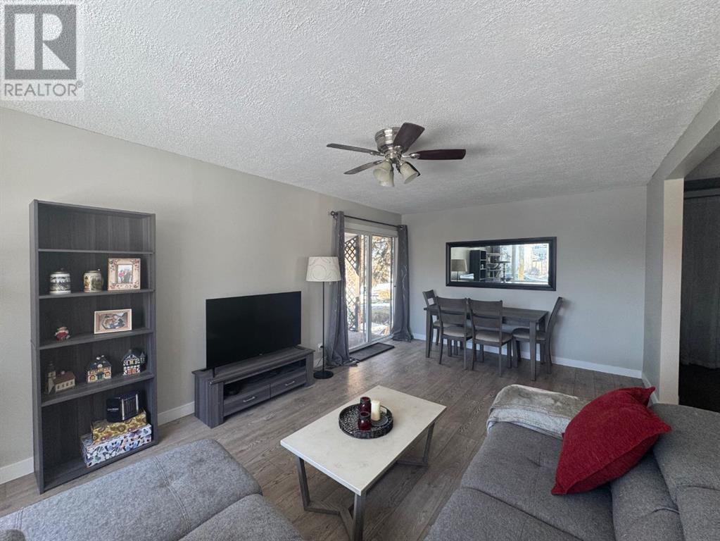 5214 45 Street, Camrose, Alberta  T4V 1E9 - Photo 8 - A2208370