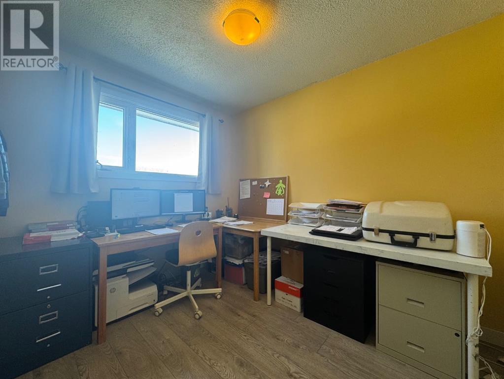5214 45 Street, Camrose, Alberta  T4V 1E9 - Photo 17 - A2208370
