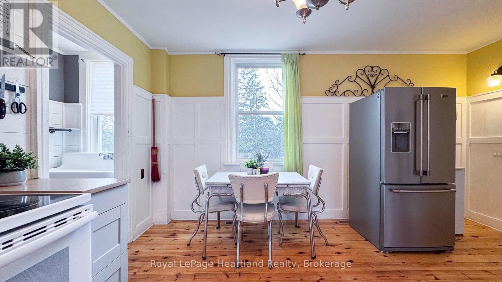 142 Maple Street, Central Huron (Clinton), Ontario  N0M 1L0 - Photo 25 - X12184750