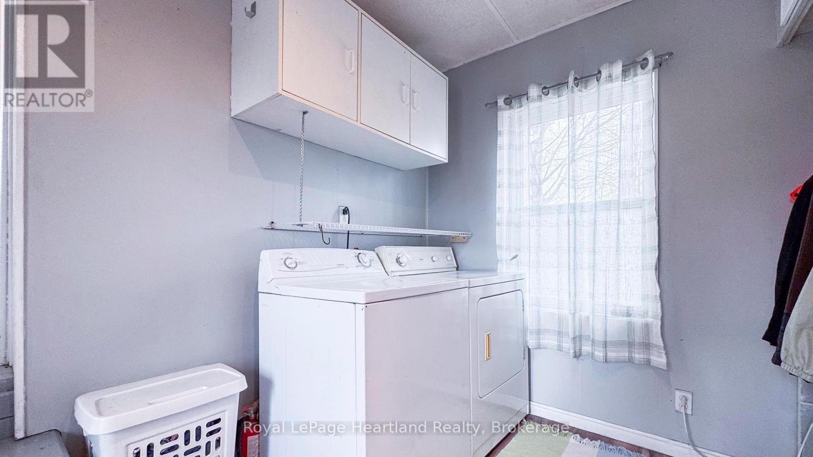142 Maple Street, Central Huron (Clinton), Ontario  N0M 1L0 - Photo 29 - X12184750