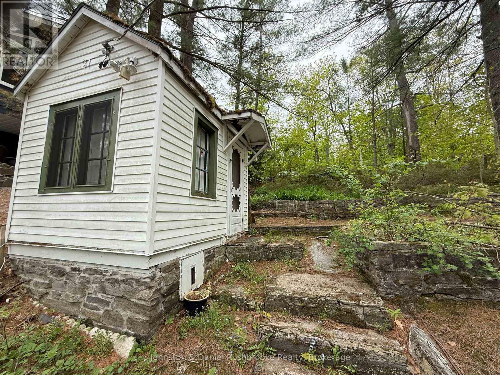 1042 3100 Road, Gravenhurst, Ontario  P1P 1R2 - Photo 10 - X12184777