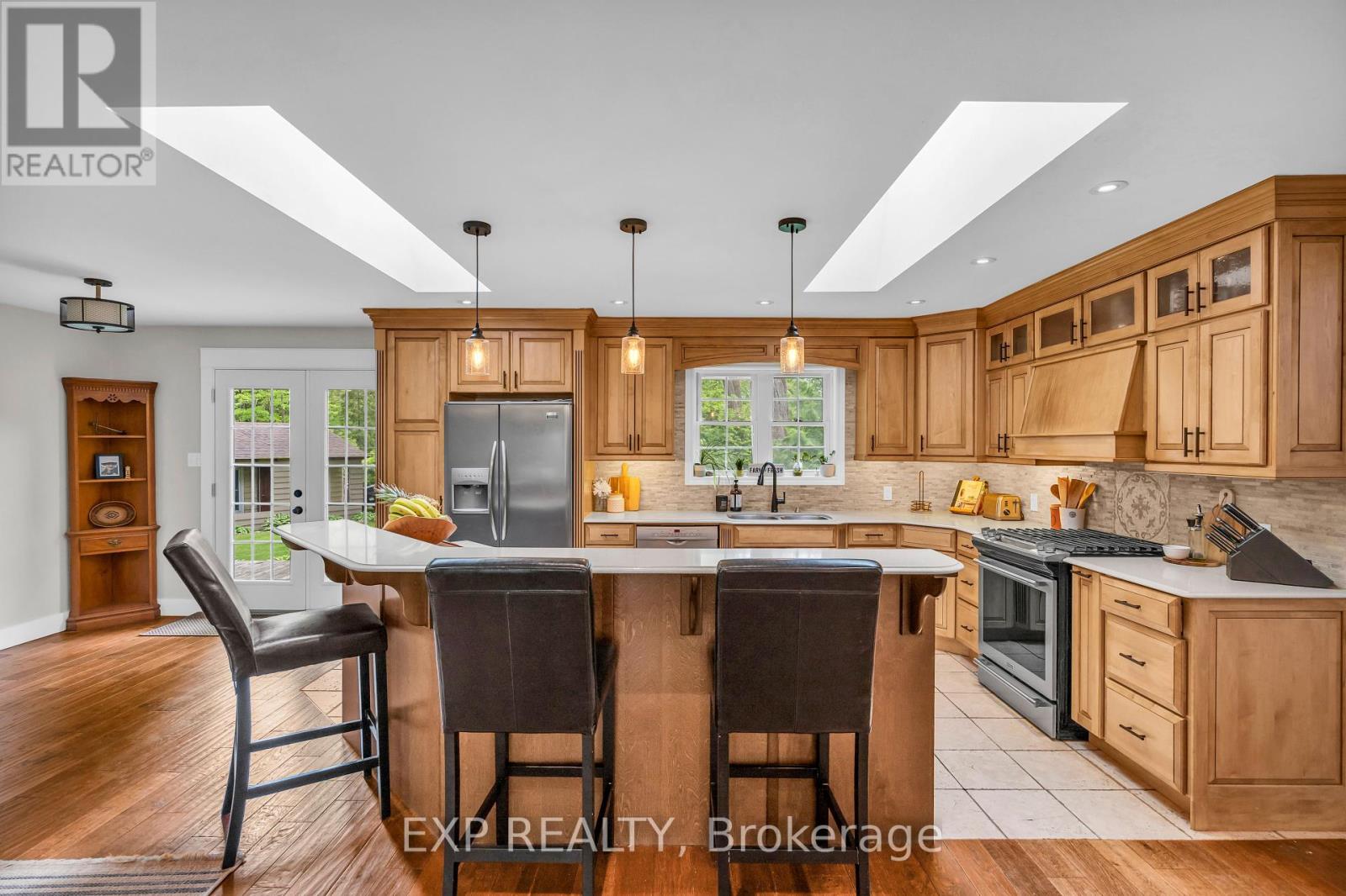 89 River Street E, Georgina, Ontario  L0E 1R0 - Photo 7 - N12184467