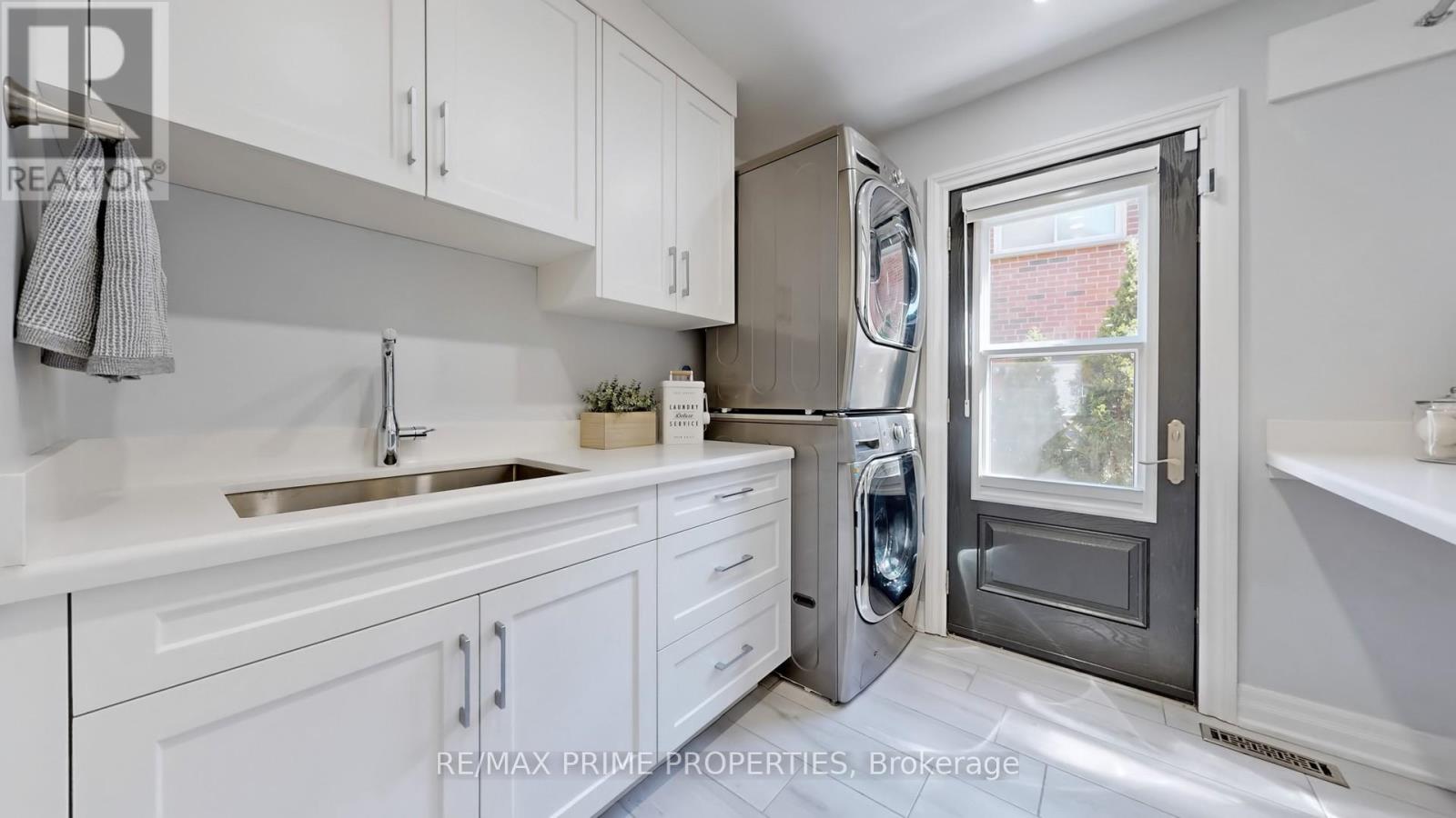63 Reeve Drive, Markham, Ontario  L3P 6C2 - Photo 13 - N12184484