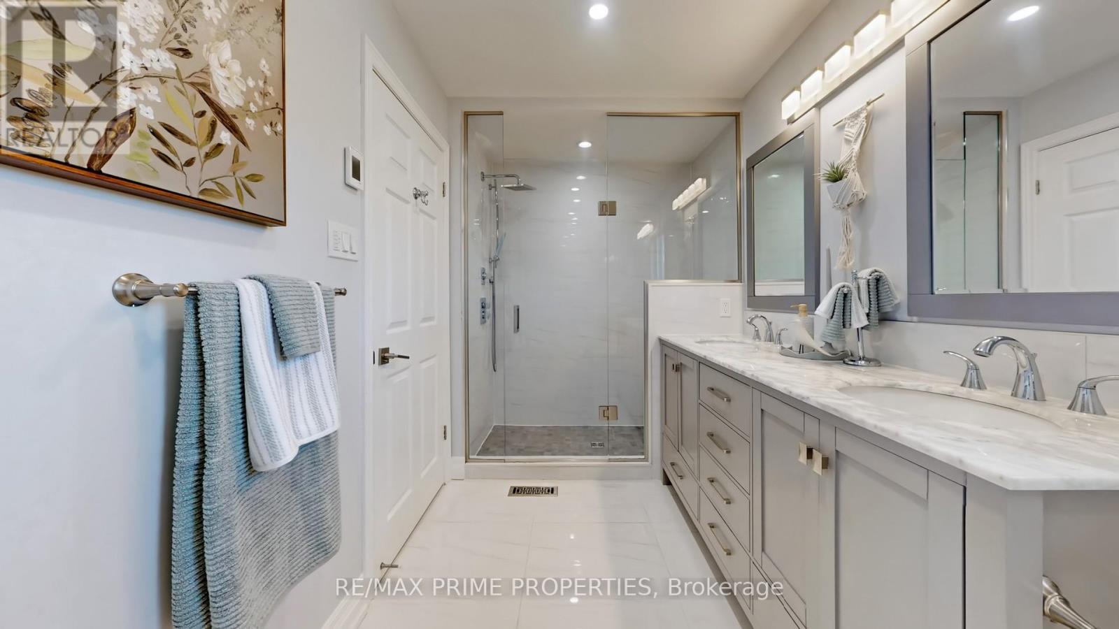 63 Reeve Drive, Markham (Markham Village), Ontario  L3P 6C2 - Photo 30 - N12184484