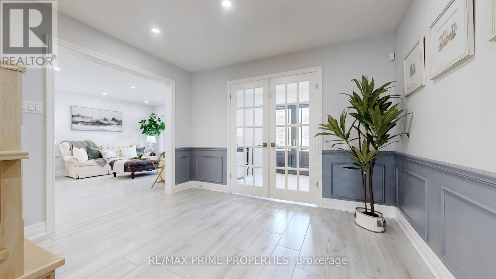 63 Reeve Drive, Markham, Ontario  L3P 6C2 - Photo 4 - N12184484