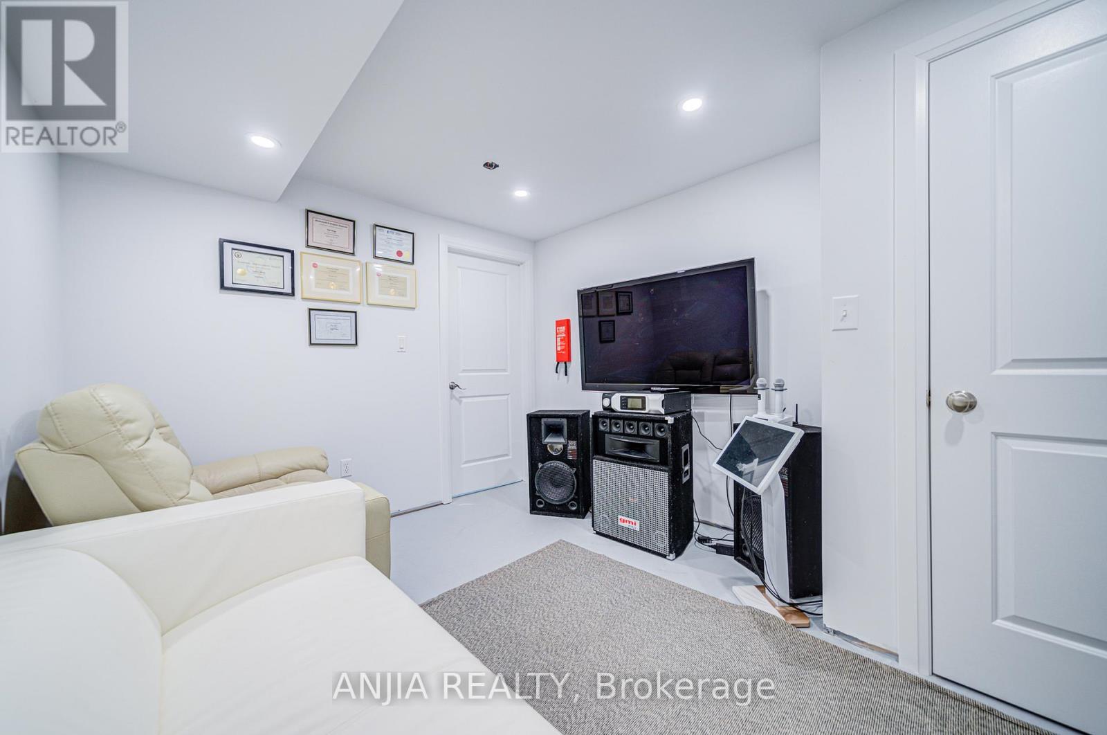 3 Carneros Way, Markham (Cedar Grove), Ontario  L6B 1R2 - Photo 14 - N12184496