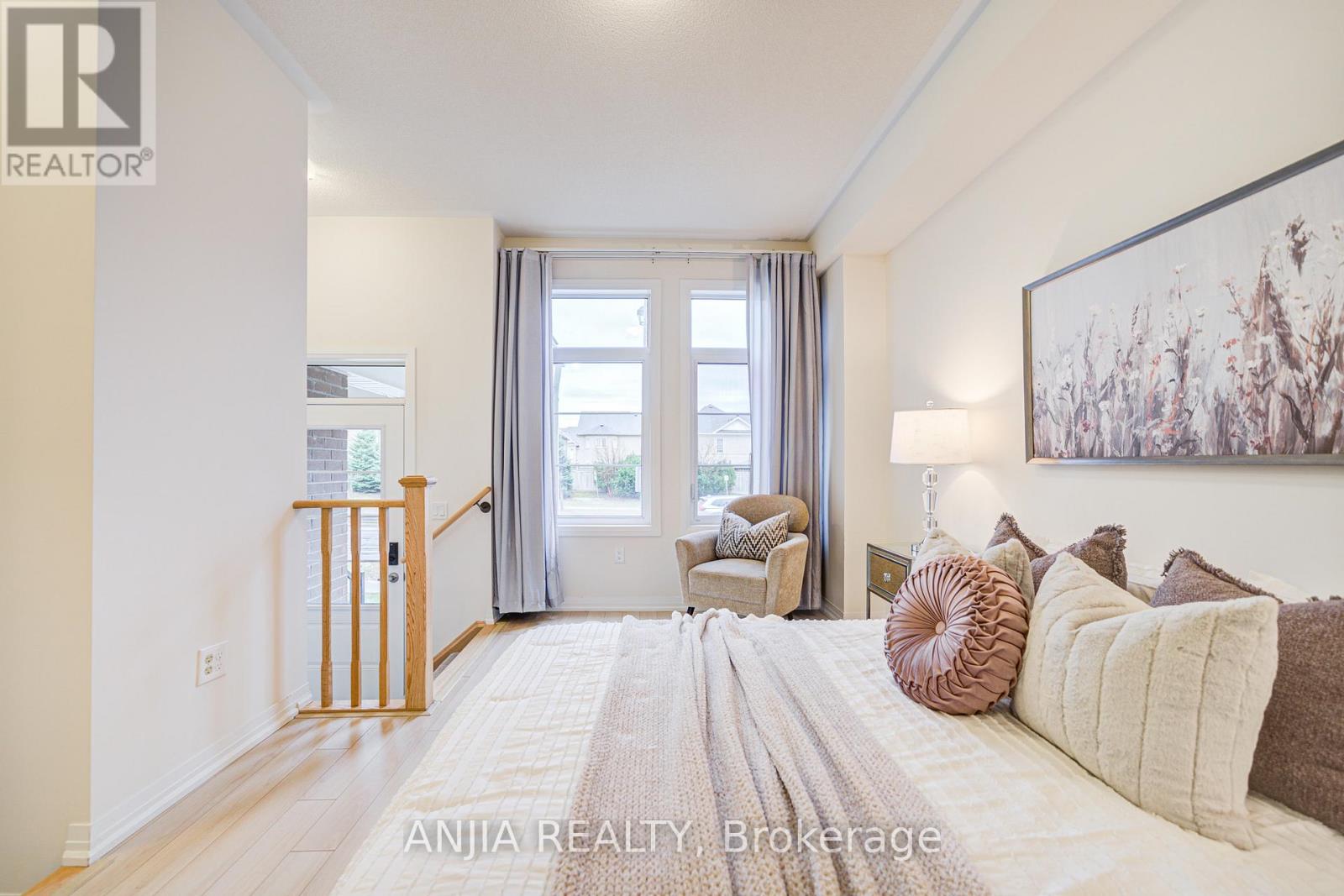 3 Carneros Way, Markham (Cedar Grove), Ontario  L6B 1R2 - Photo 7 - N12184496