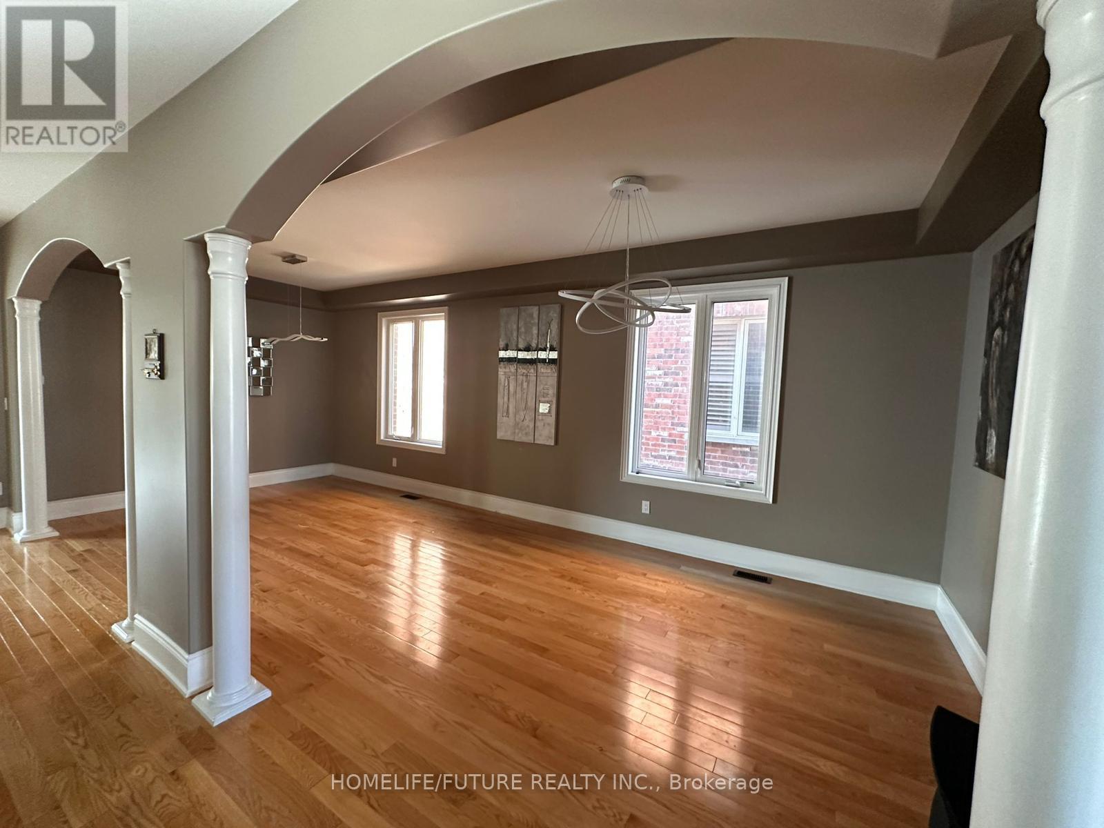 86 Greenspire Avenue, Markham, Ontario  L6E 2H5 - Photo 3 - N12184570