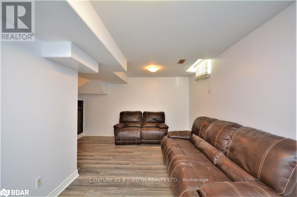 15 Golds Crescent, Barrie (Holly), Ontario  L4N 8R5 - Photo 19 - S12184460