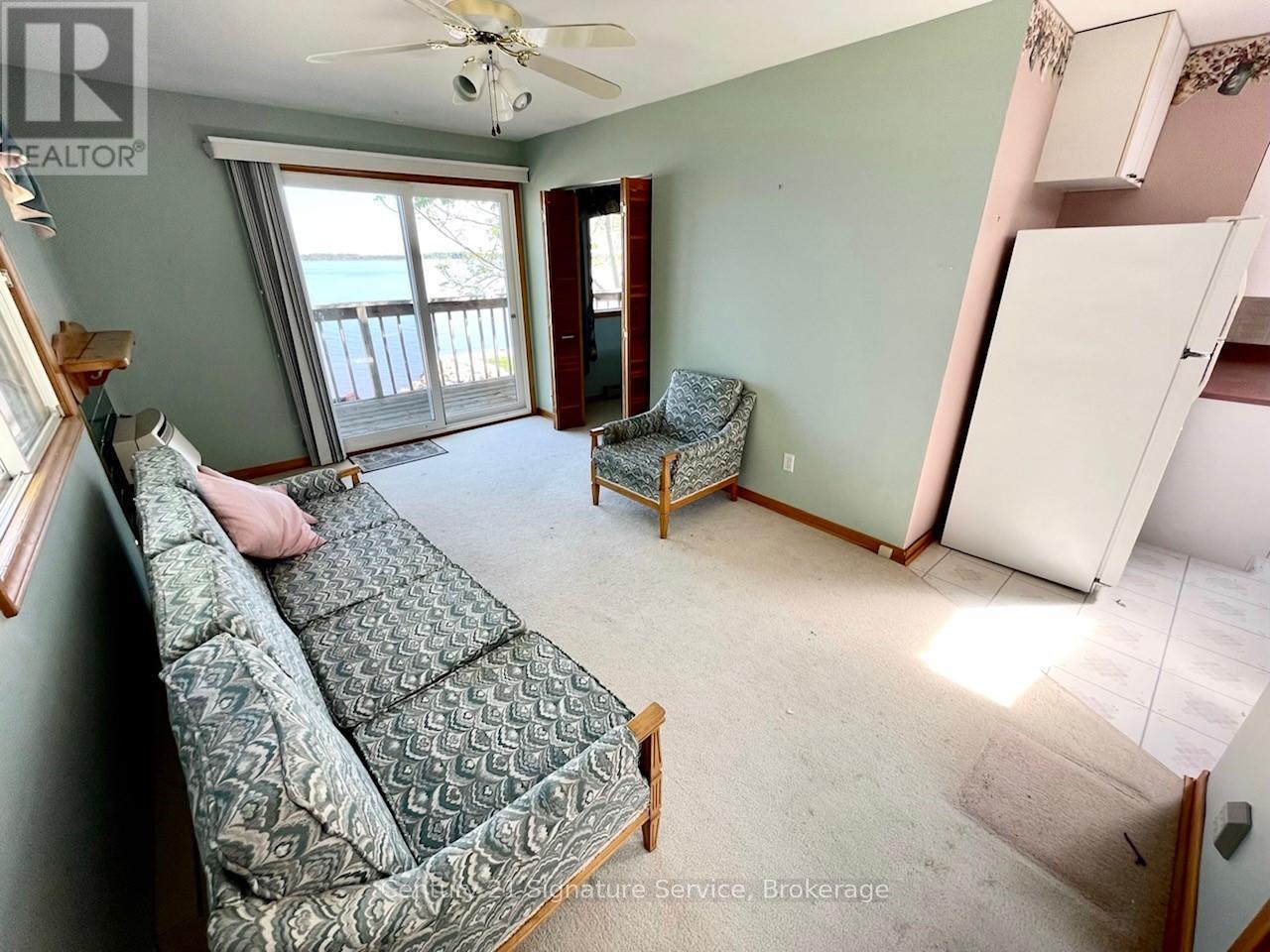 264 Robins Point Road, Tay (Victoria Harbour), Ontario  L0K 2A0 - Photo 16 - S12184468