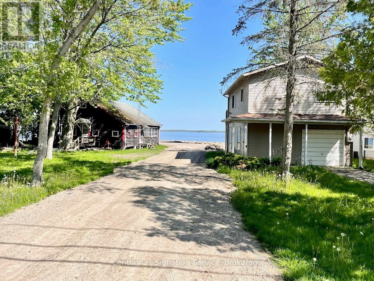 264 Robins Point Road, Tay (Victoria Harbour), Ontario  L0K 2A0 - Photo 3 - S12184468