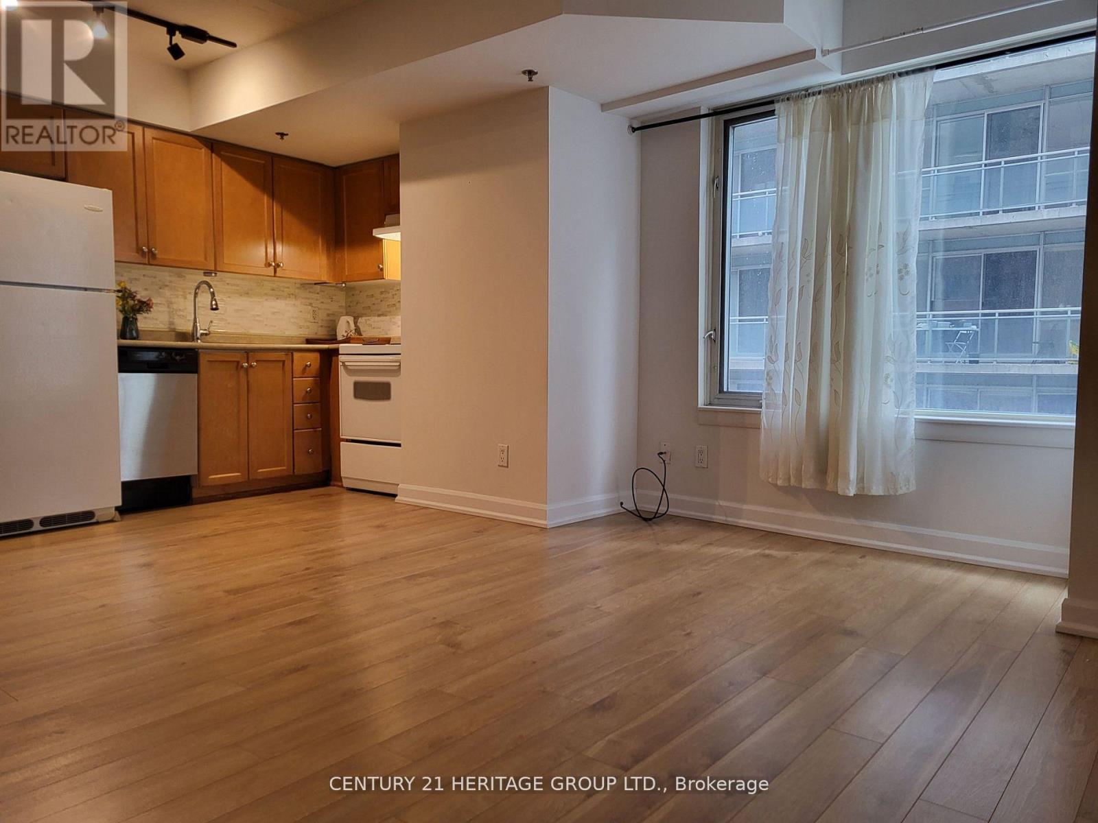 608 - 210 Victoria Street, Toronto, Ontario  M5B 2R3 - Photo 4 - C12184583
