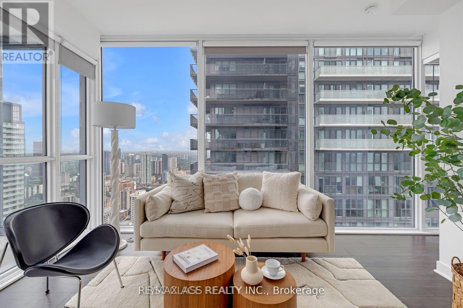 4808 - 15 Grenville Street, Toronto, Ontario  M4Y 1A1 - Photo 9 - C12184670