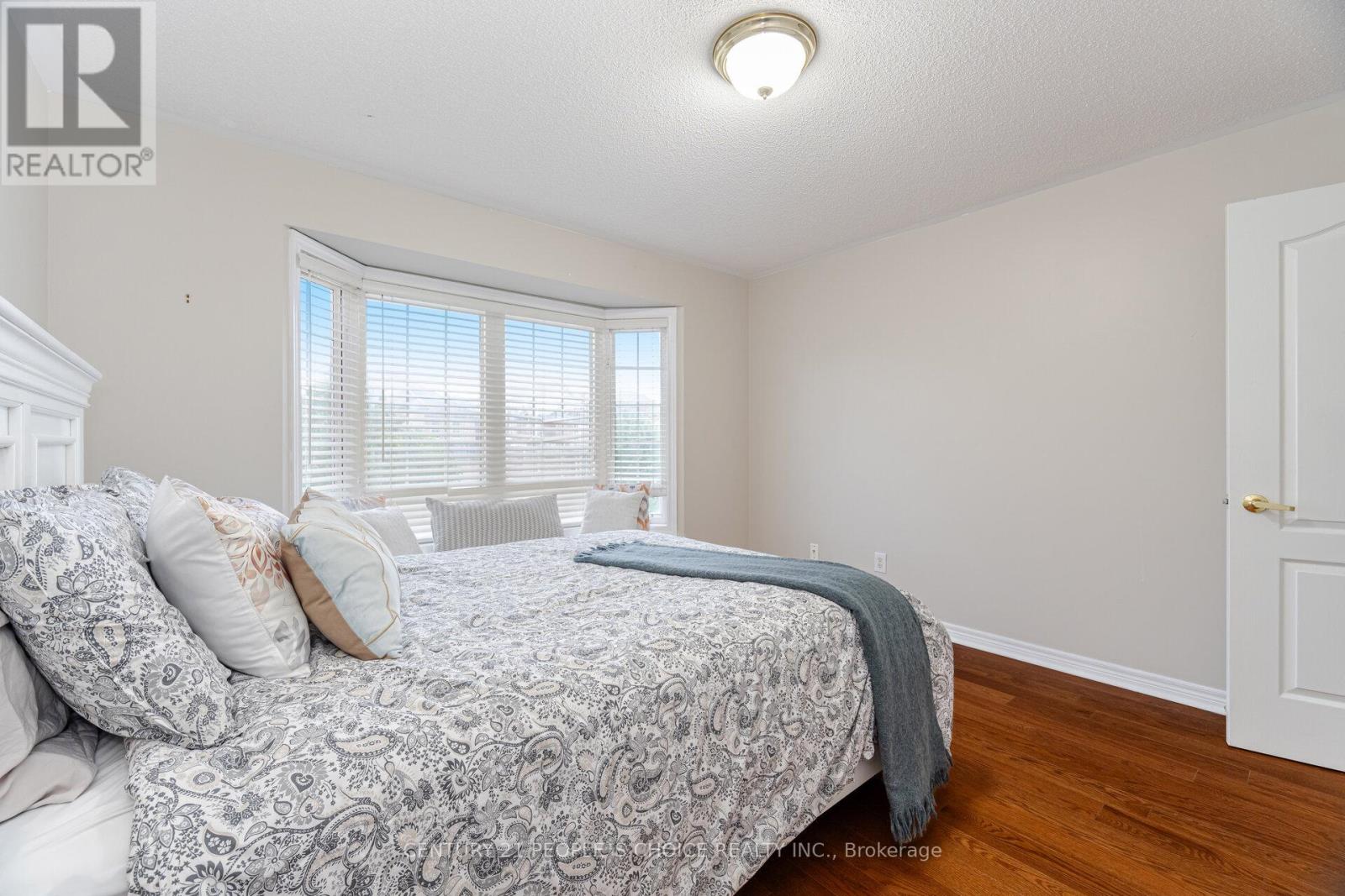 19 Frobischer Drive, Brampton (Sandringham-Wellington), Ontario  L6R 0L4 - Photo 29 - W12184474