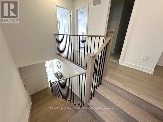 10 Deer Ridge Crescent, Whitby, Ontario  L1P 0P3 - Photo 12 - E12184596