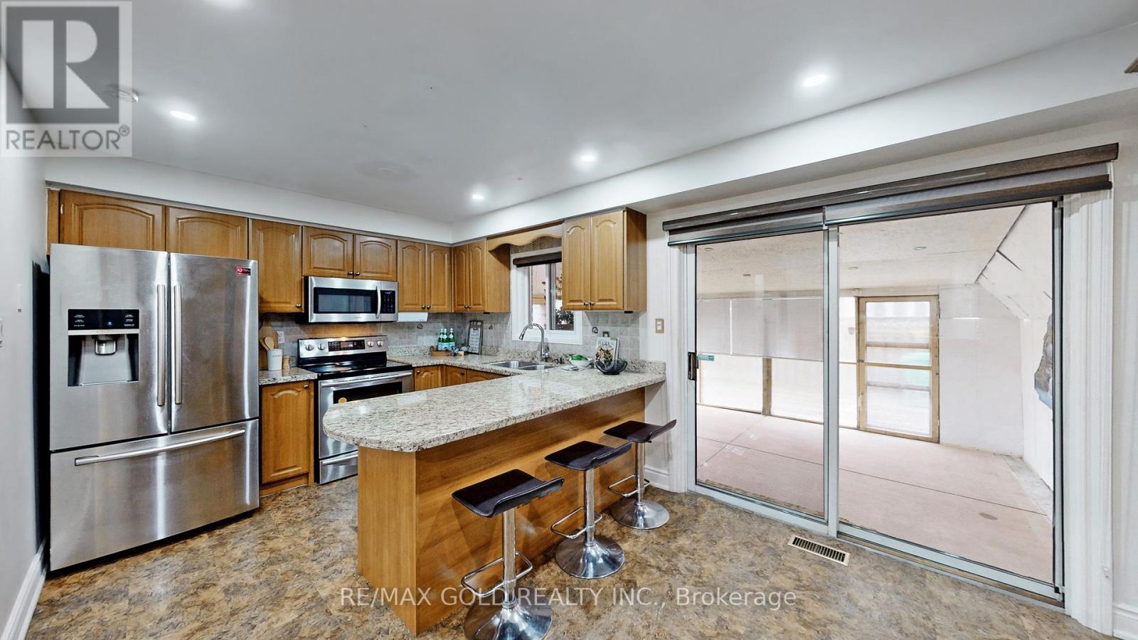 111 Lent Crescent, Brampton, Ontario  L6Y 4X7 - Photo 14 - W12184479