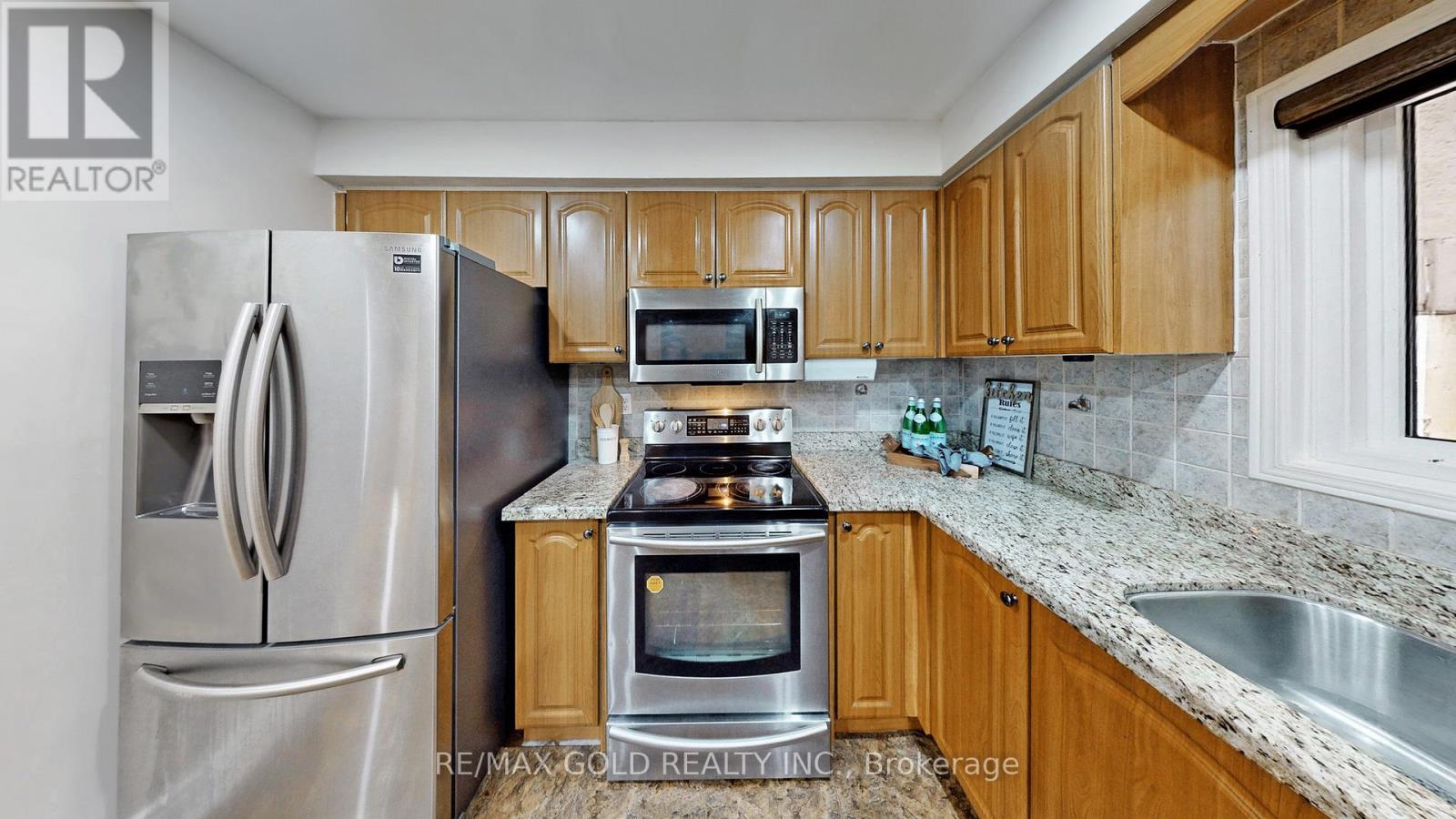 111 Lent Crescent, Brampton, Ontario  L6Y 4X7 - Photo 17 - W12184479