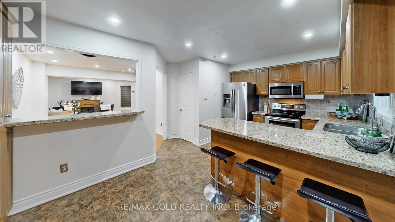 111 Lent Crescent, Brampton, Ontario  L6Y 4X7 - Photo 20 - W12184479