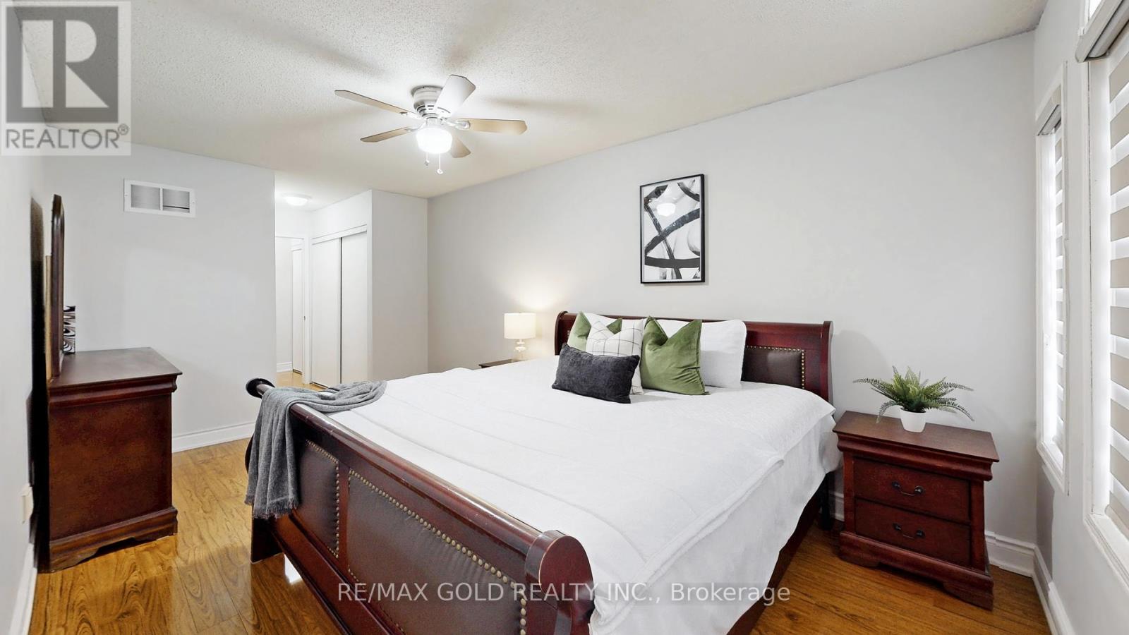 111 Lent Crescent, Brampton, Ontario  L6Y 4X7 - Photo 34 - W12184479