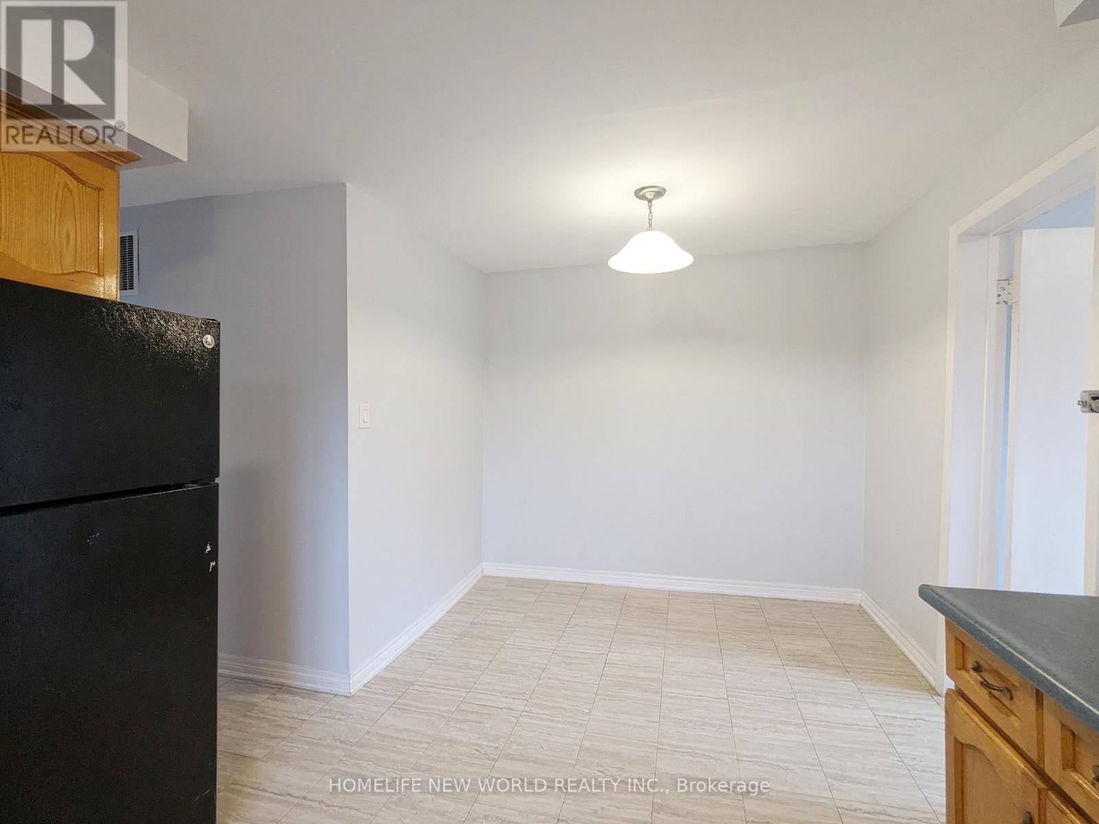 Unit 2 - 2 Thornton Avenue, Toronto, Ontario  M6E 2C9 - Photo 5 - W12184494
