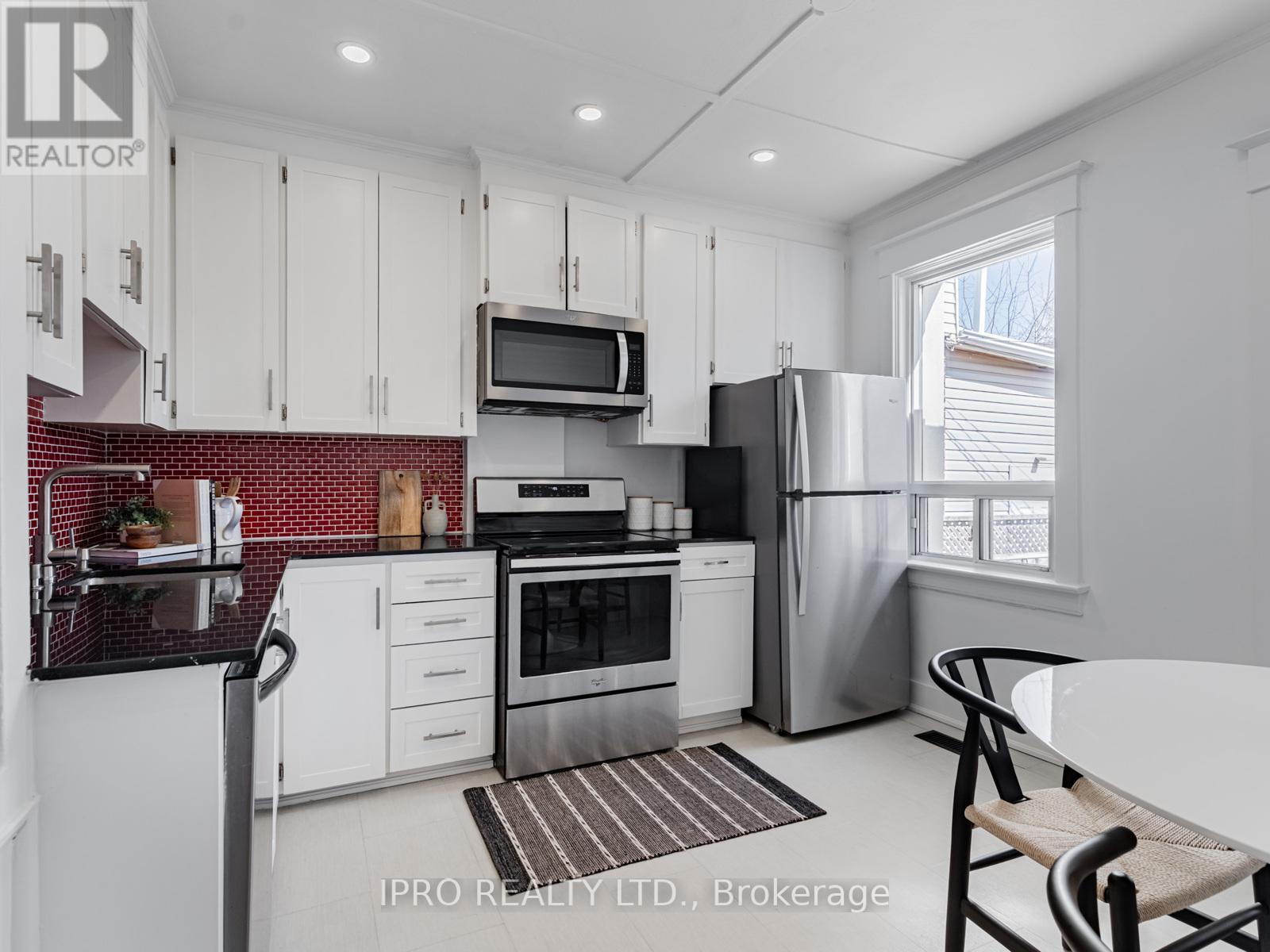 5 Thyra Avenue, Toronto (Crescent Town), Ontario  M4C 5G4 - Photo 10 - E12184703