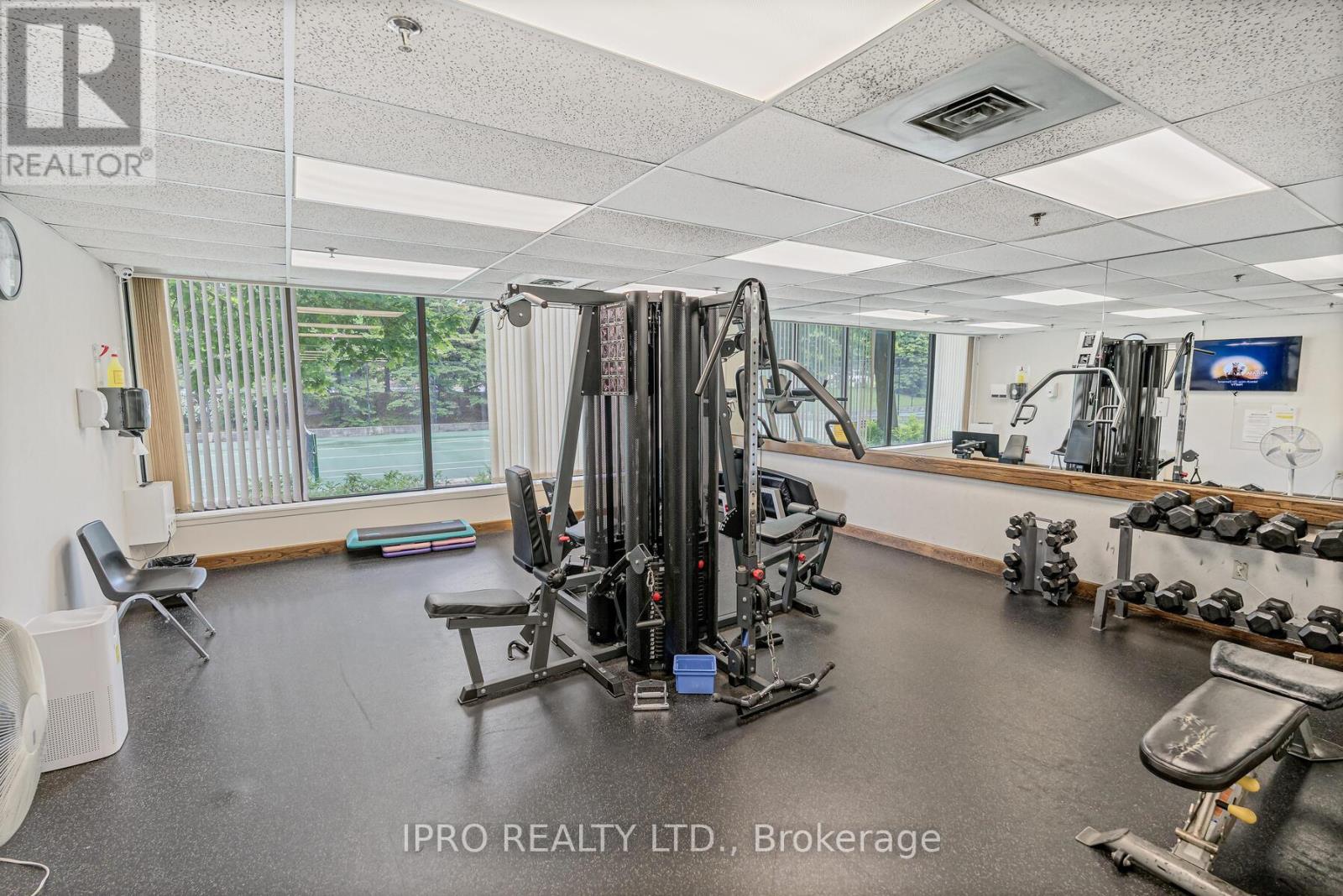 901 - 22 Hanover Road, Brampton (Queen Street Corridor), Ontario  L6S 5K7 - Photo 37 - W12184508