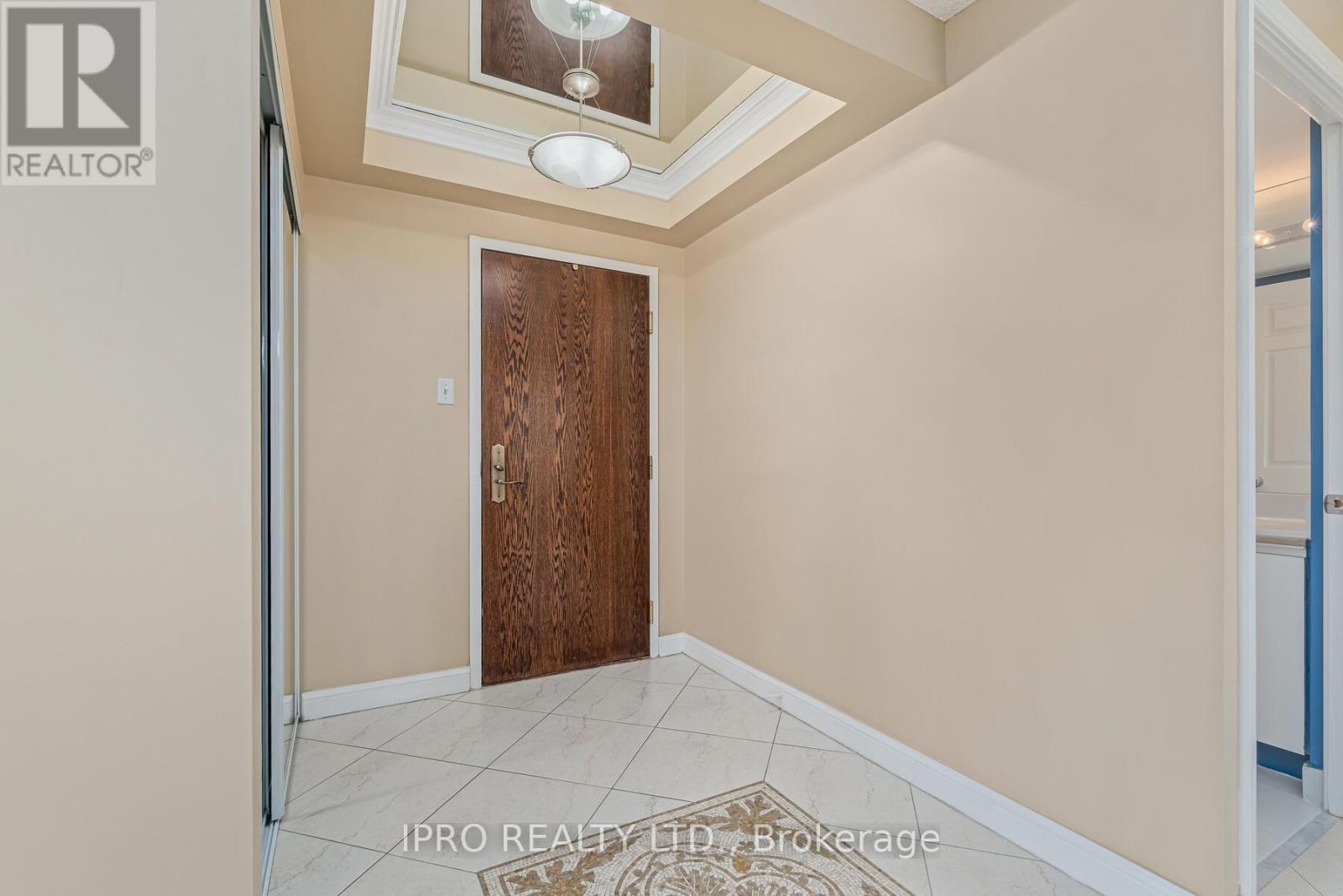 901 - 22 Hanover Road, Brampton, Ontario  L6S 5K7 - Photo 8 - W12184508