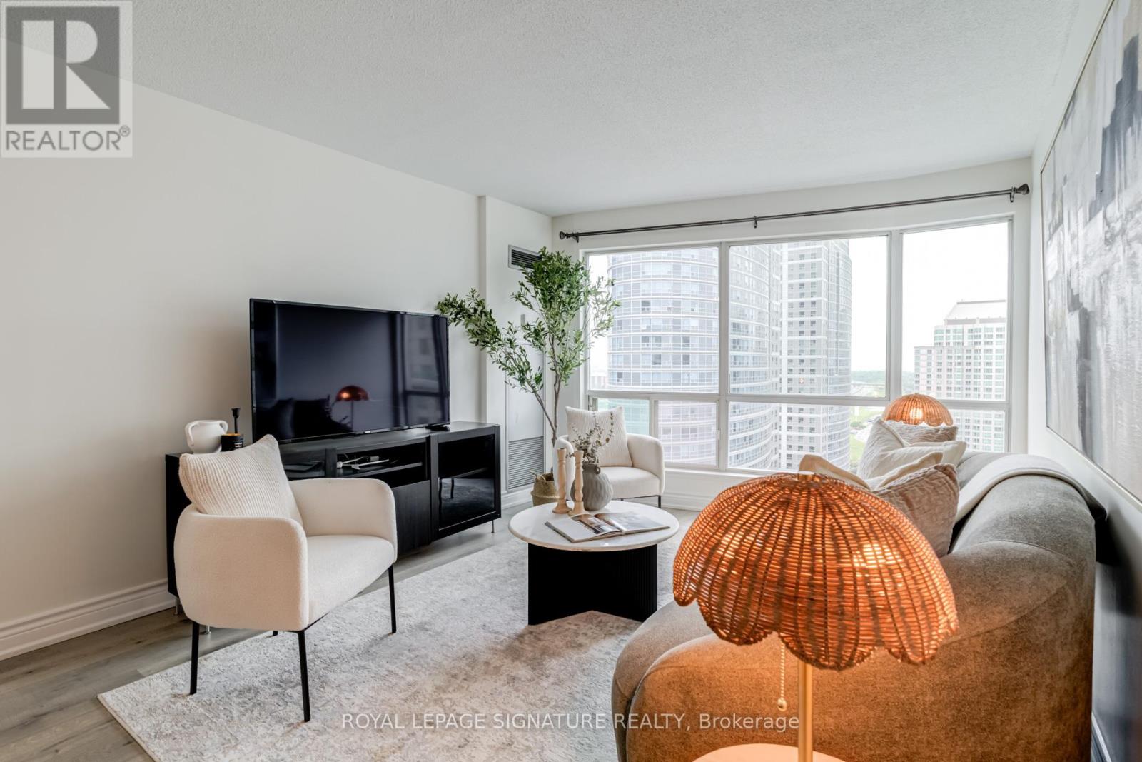 2203 - 18 Lee Centre Drive, Toronto (Woburn), Ontario  M1H 3H5 - Photo 17 - E12184709
