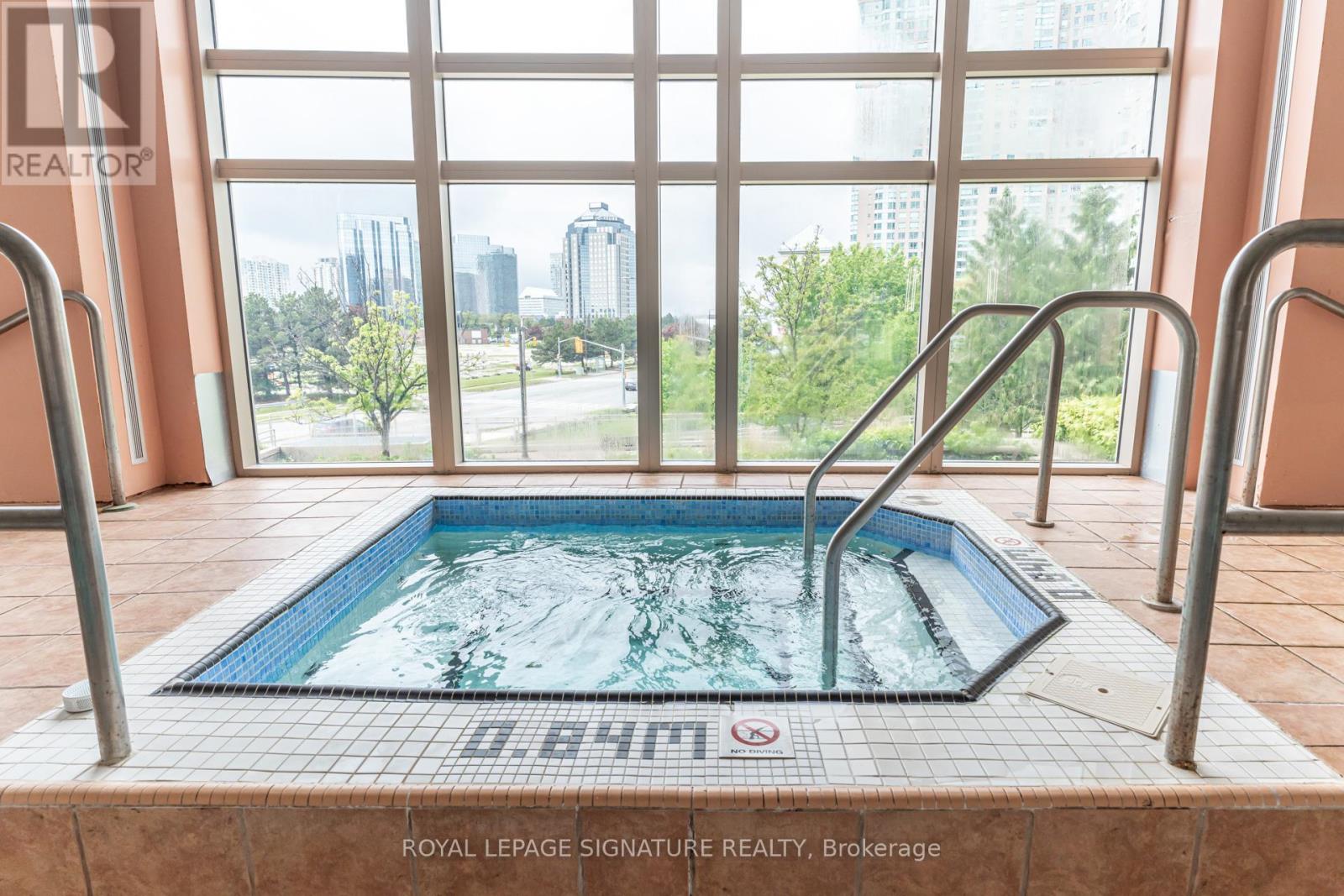 2203 - 18 Lee Centre Drive, Toronto (Woburn), Ontario  M1H 3H5 - Photo 30 - E12184709