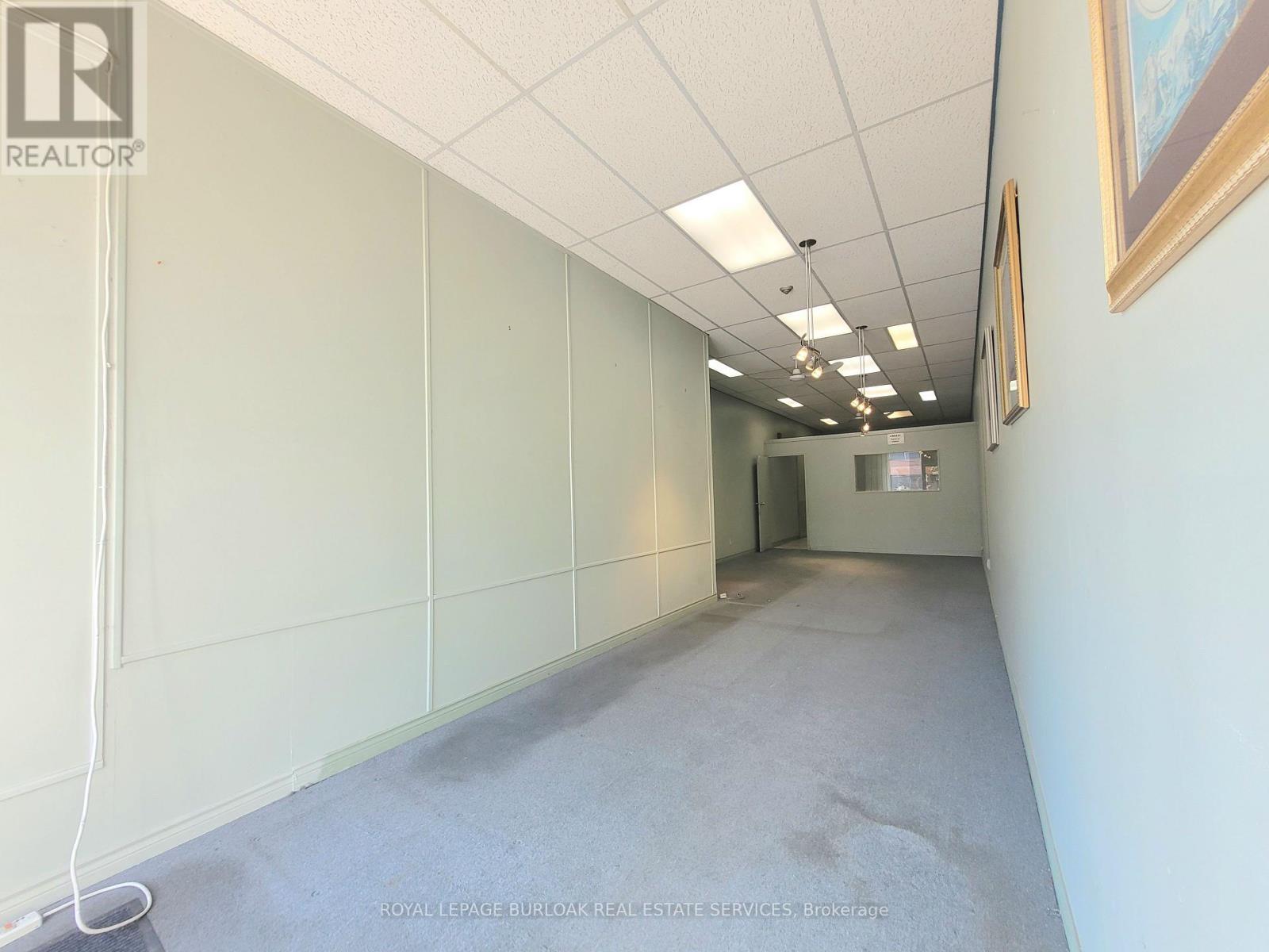 B - 362 Kerr Street, Oakville, Ontario  L6K 3B8 - Photo 5 - W12184552