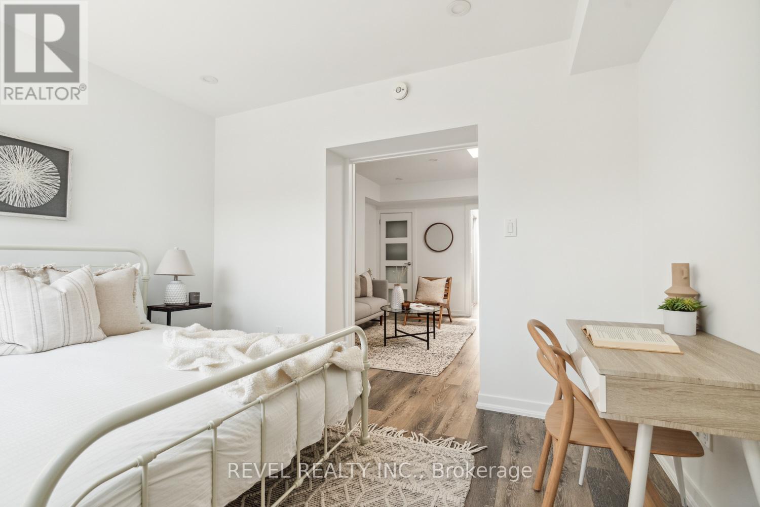 526 Quebec Avenue, Toronto, Ontario  M6P 2V7 - Photo 12 - W12184553