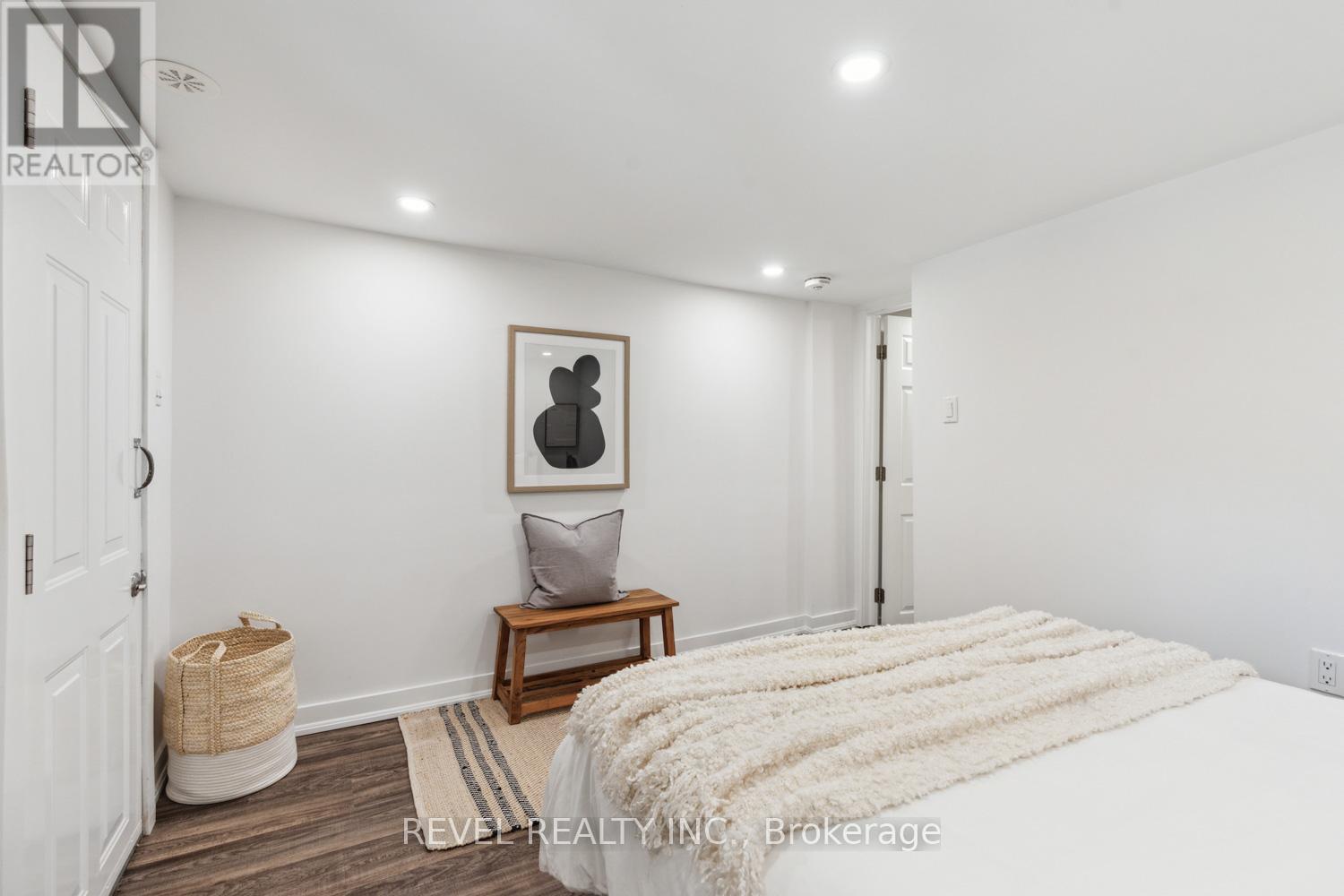 526 Quebec Avenue, Toronto, Ontario  M6P 2V7 - Photo 24 - W12184553