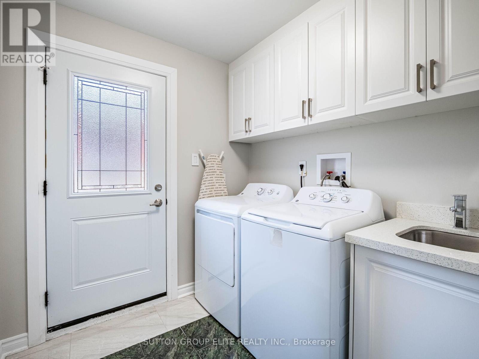 852 Consort Crescent, Mississauga (Erindale), Ontario  L5C 1J9 - Photo 12 - W12184564