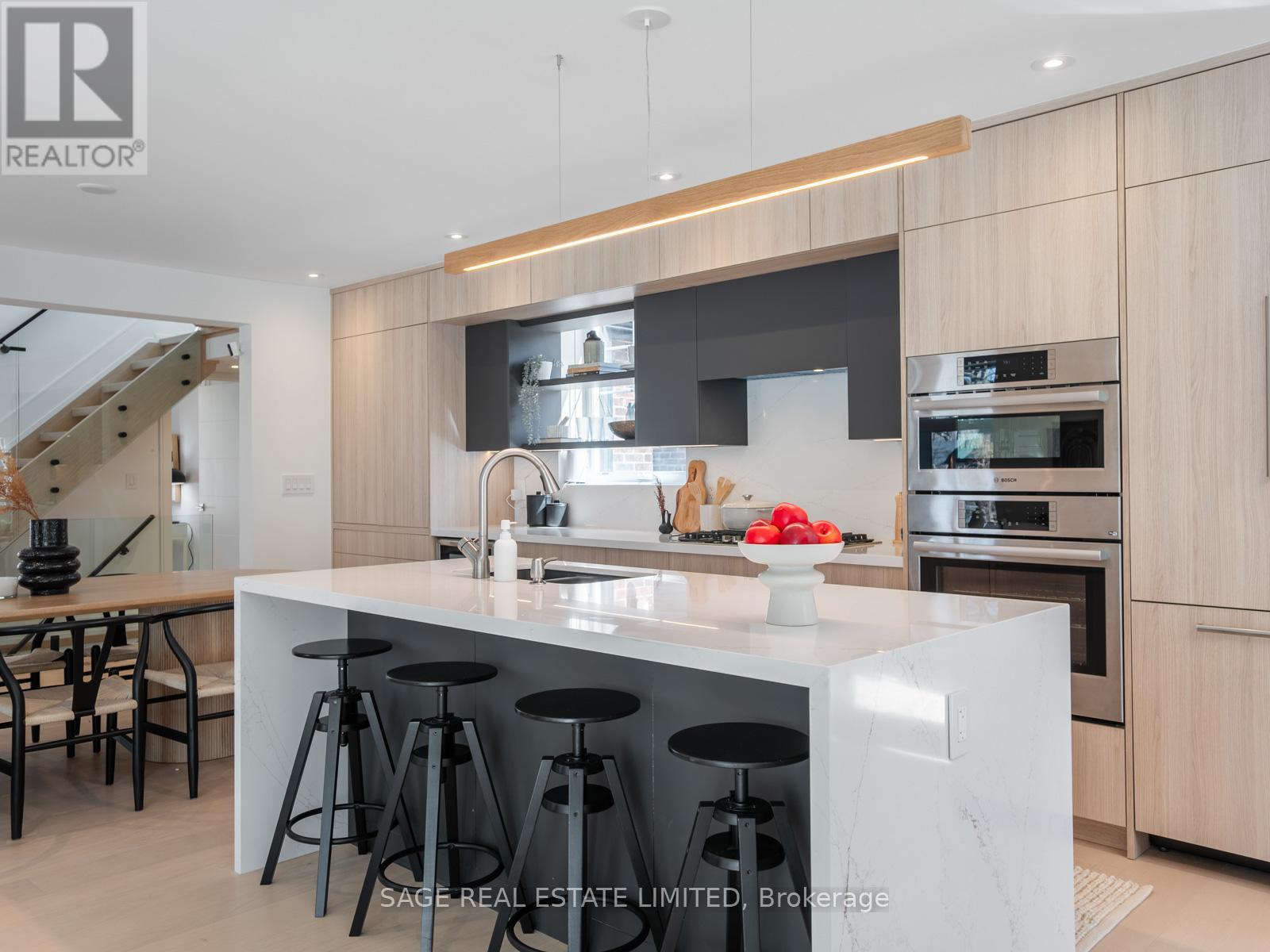 159 Humbervale Boulevard, Toronto, Ontario  M8Y 3P9 - Photo 12 - W12184630