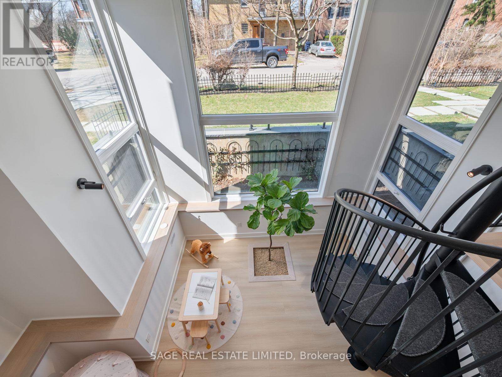 159 Humbervale Boulevard, Toronto, Ontario  M8Y 3P9 - Photo 41 - W12184630